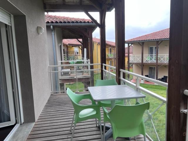Les Bords De L'Aveyron Aparthotel Nègrepelisse Εξωτερικό φωτογραφία