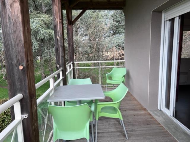 Les Bords De L'Aveyron Aparthotel Nègrepelisse Εξωτερικό φωτογραφία